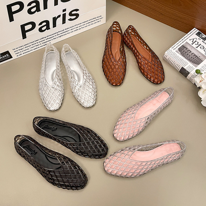 صنادل نسائية صيفية مسطحة من ال - مراجعة Crystal Mesh Fabric وسعره