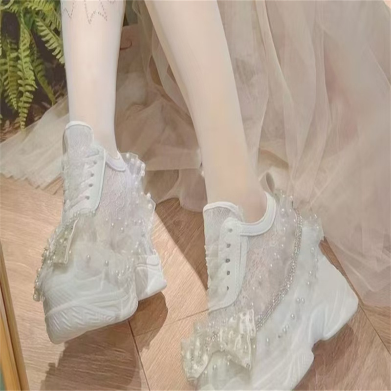 أحذية رياضية سميكة القاع بشريط - مراجعة Crystal Mesh Fabric وسعره